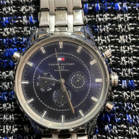 Tommy Hilfiger Other - Tommy Hilfiger Blue dial stainless steel strap Men’s watch